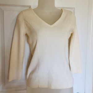 Takeout cream v-neck ribbed sweater